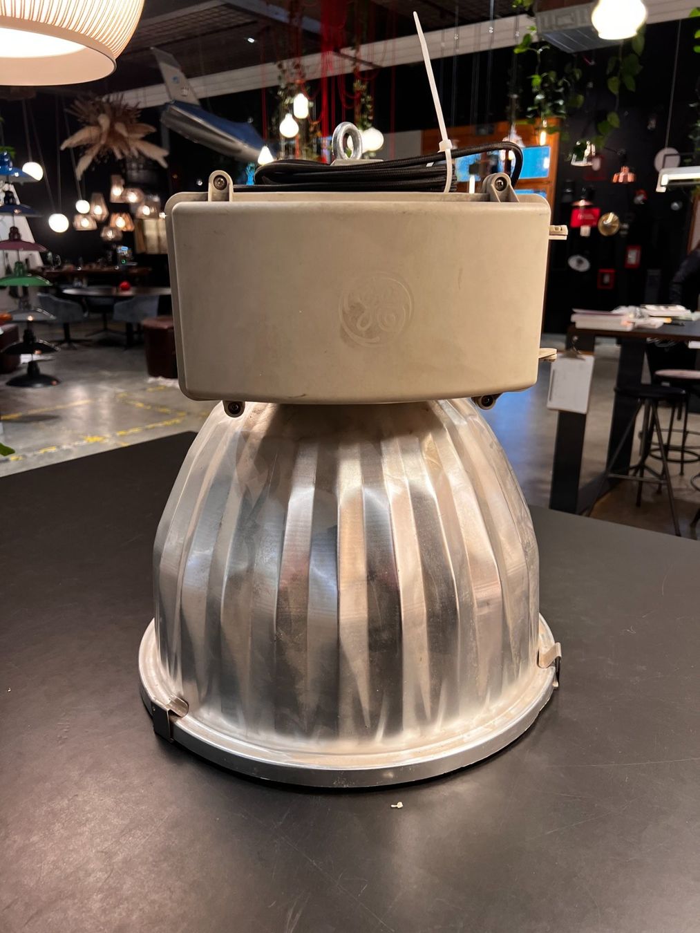 Lampen: Italienische Industrielampe – Gebraucht aus St.Gallen von Kurtoffel 1