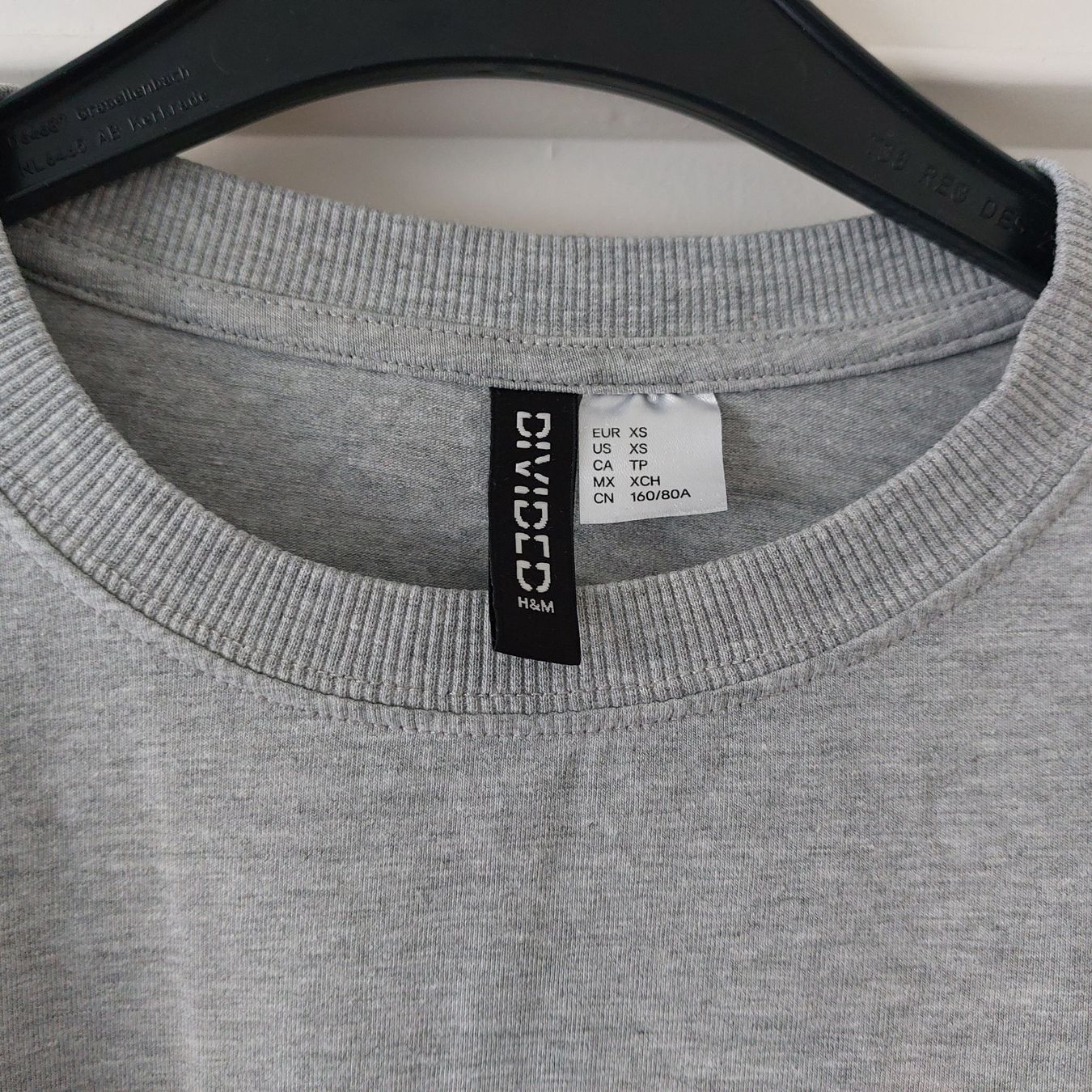 H&M T-shirt: T-shirt H&M taille XS – Nuovo (secondo la descrizione) da Lausanne venduto da anta-123 1