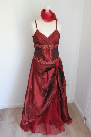 Longue robe rouge irisé organza + Chale, taille M/L, NEUF