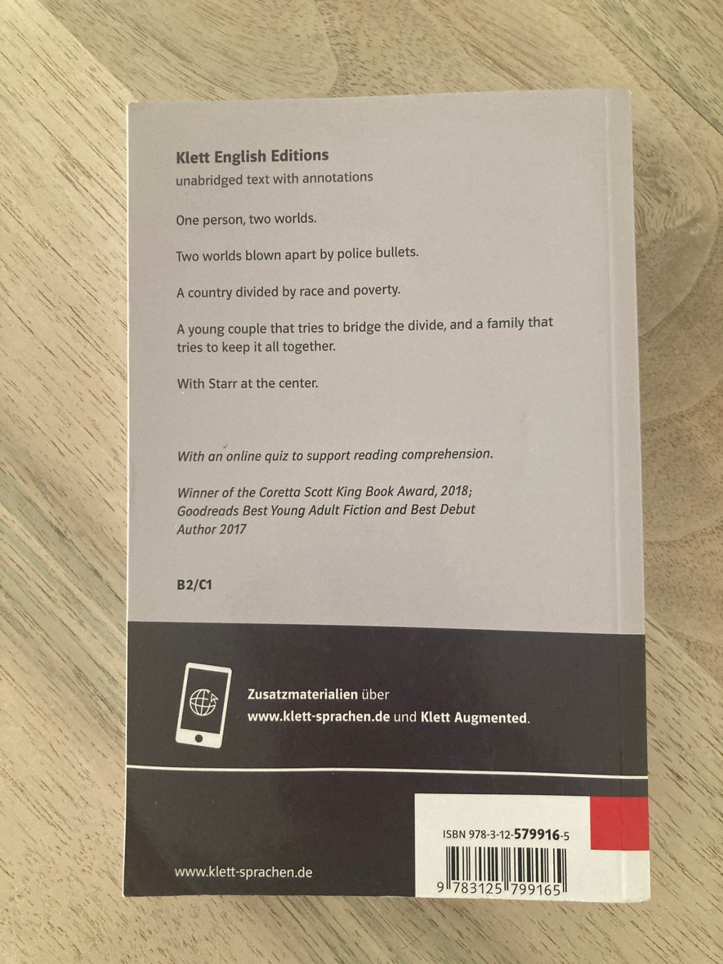 Libri: Angie Thomas "The Hate U Give", Klett English Editions – Usato da Frenkendorf venduto da CAE27 1