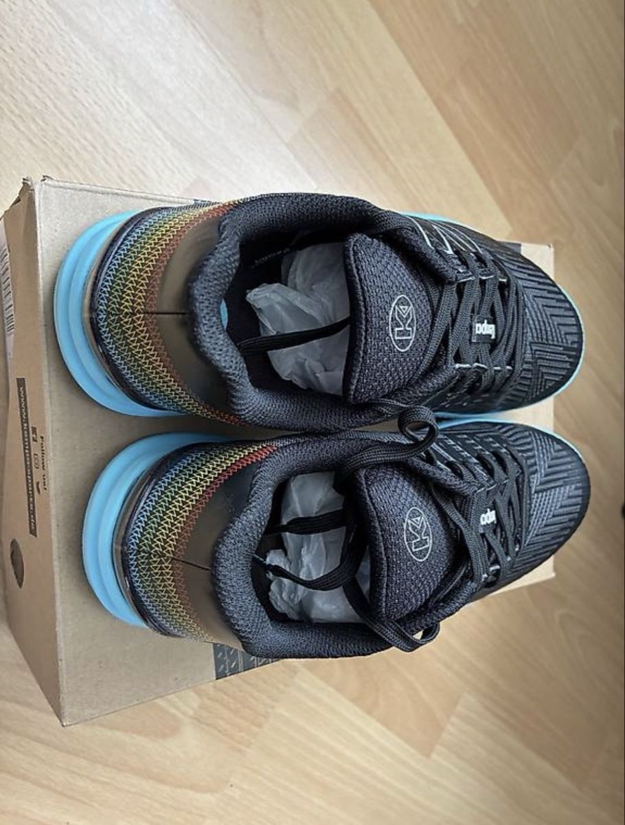 Scarpe da uomo: Handball Kempa Attack Three Eu 41 – Nuovo e nell'imballaggio originale da Aarau Rohr venduto da Sheeno 1