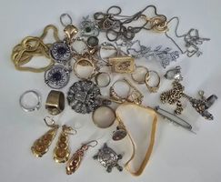 Schmuck Konvolut Ringe Halsketten Broschen Anhänger guter...
