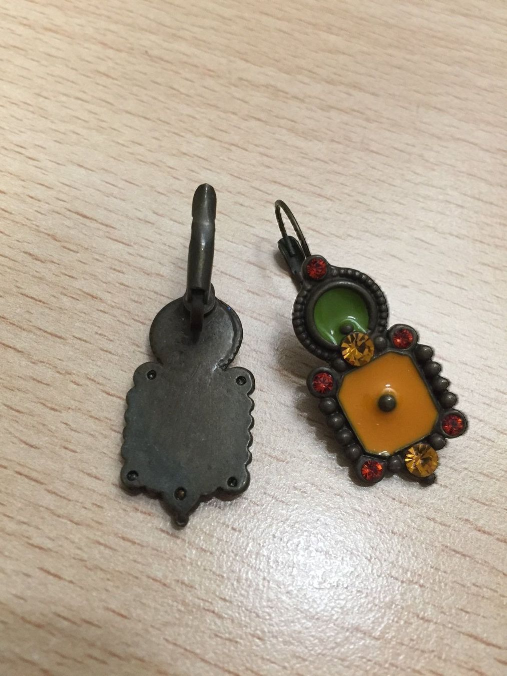 Orecchini pendenti & Orecchini a lobo: Boucles d'oreille fantaisie – Usato da Lausanne venduto da Kmm03 1
