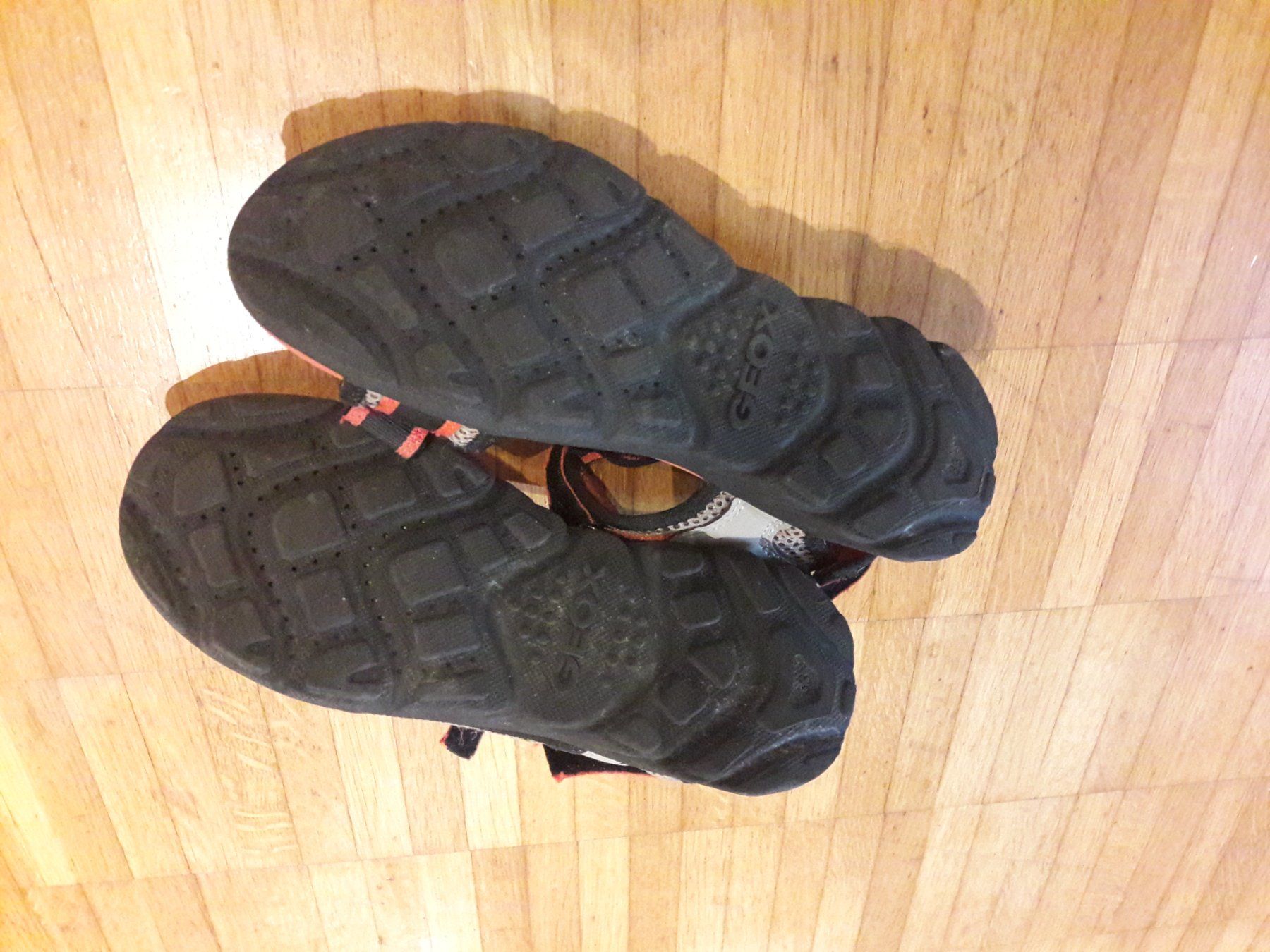 Geox Scarpe per ragazzi: SANDALEN GEOX - 33 - Water friendly – Usato da Luzern venduto da miocarobabbonetoscan 2