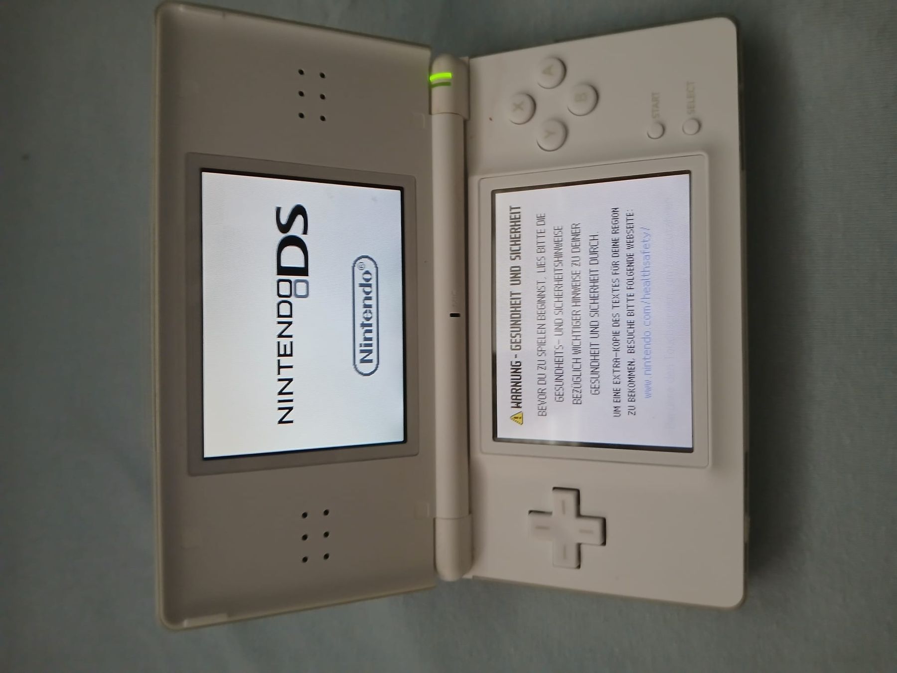 Nintendo Konsolen: Nintendo DS Lite – Gebraucht aus Grenchen von Nathaniel74 1