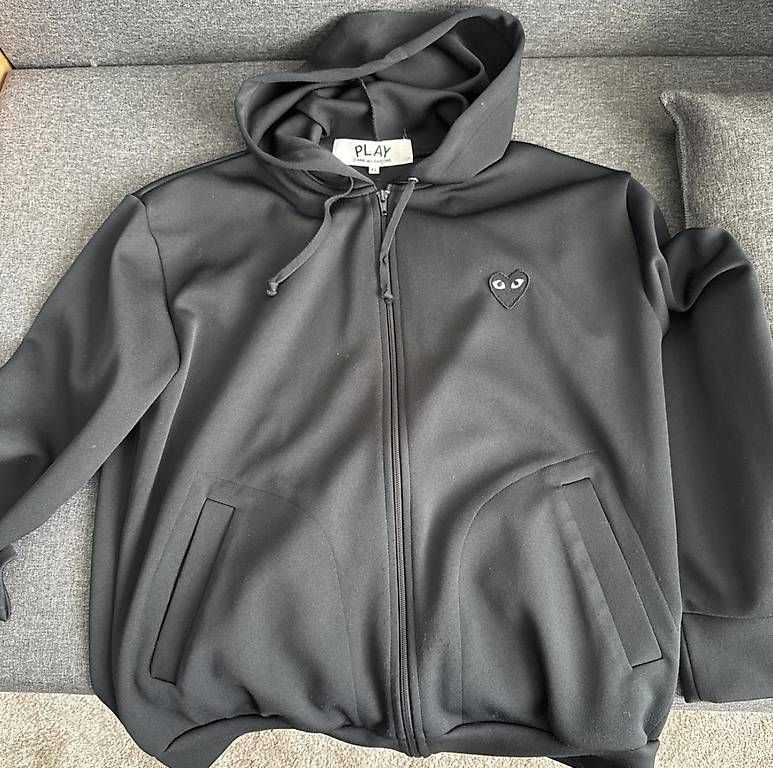 Pulls & Sweat-shirts: Commes des Garcons Hoodie – D'occasion à Zürich par bryananthony