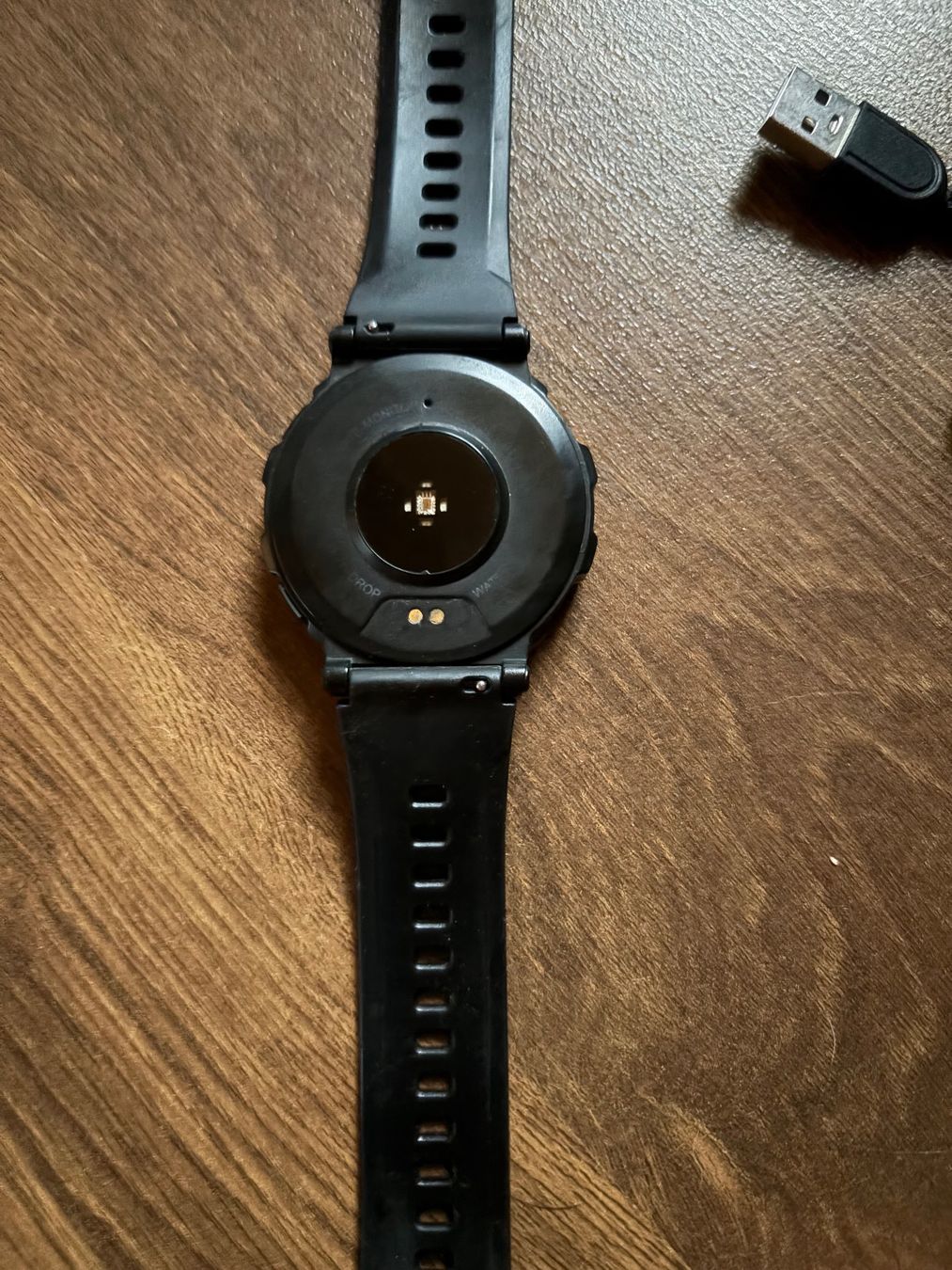 Smartwatch: Smartwatch schwarz gutem Zustand mit Ladekabel – Usato da Mollis venduto da Stern8577 2