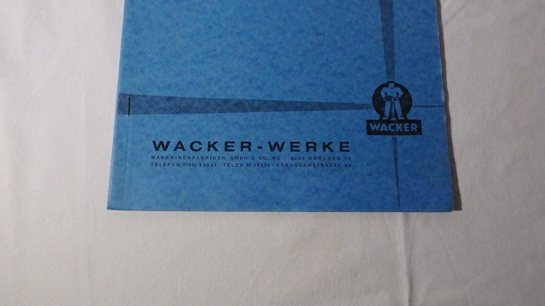 Libri: Wacker BS 100 Servicebuch Ersazteilliste – Usato da Bischofszell venduto da Museumscafe 4