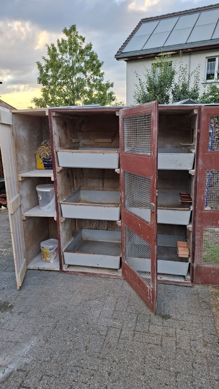 Cages, transport & sécurité: Kaninchen Stall – D'occasion à Bichwil par surfer73 2
