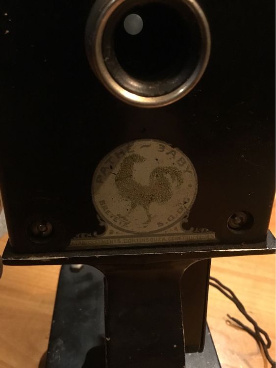 Petit projecteur Pathé-Baby, plus 6 filmes . date de 1922 - Photos