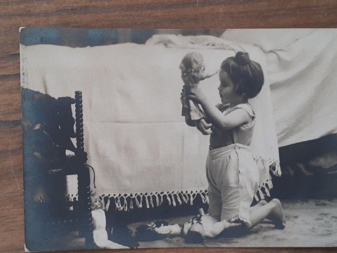 Cartoline postali: Ansichtskarte Spielzeug Puppe antik – Usato da Mörschwil venduto da lindaswunderkiste
