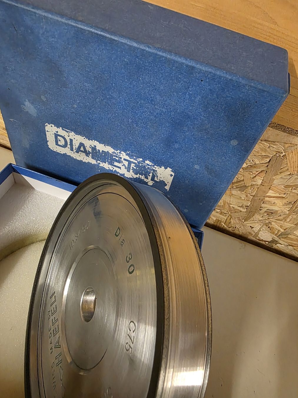 Tutti gli attrezzi: Meule Diametal pour machine Agathon – Usato da Le fuet venduto da Alan1414 2