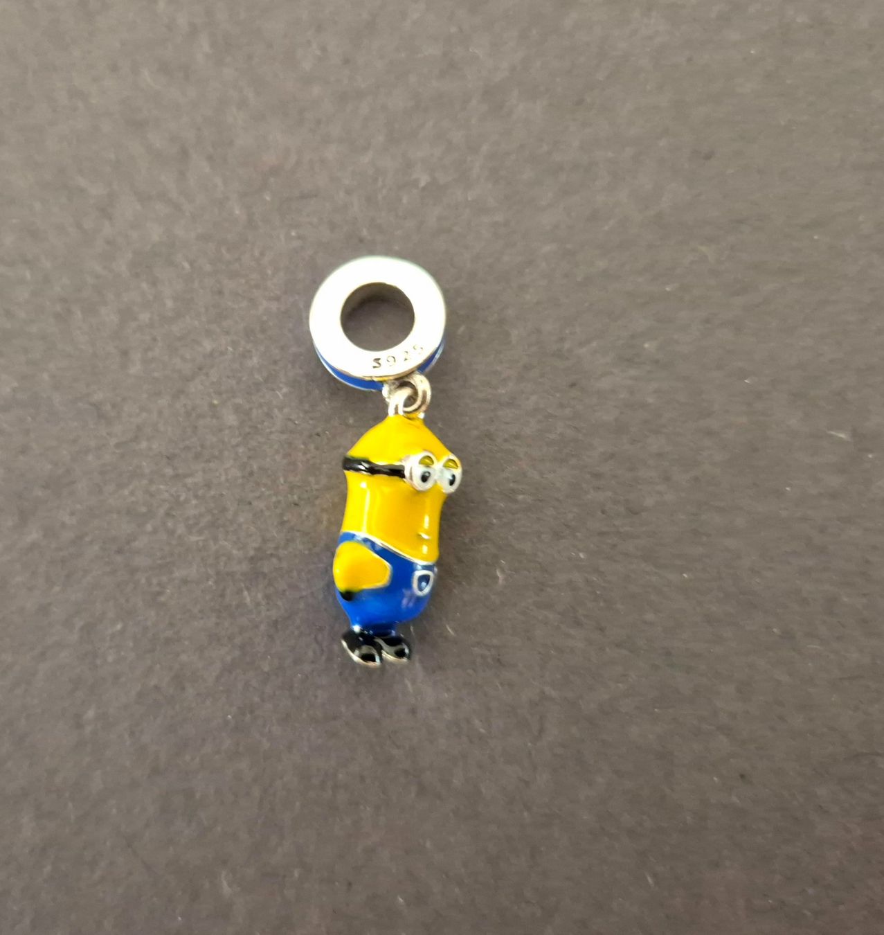 Ciondoli: Silber Charm Minion +Garantie – Nuovo (secondo la descrizione) da Rotkreuz venduto da Carbone_Bijou-Shop 1