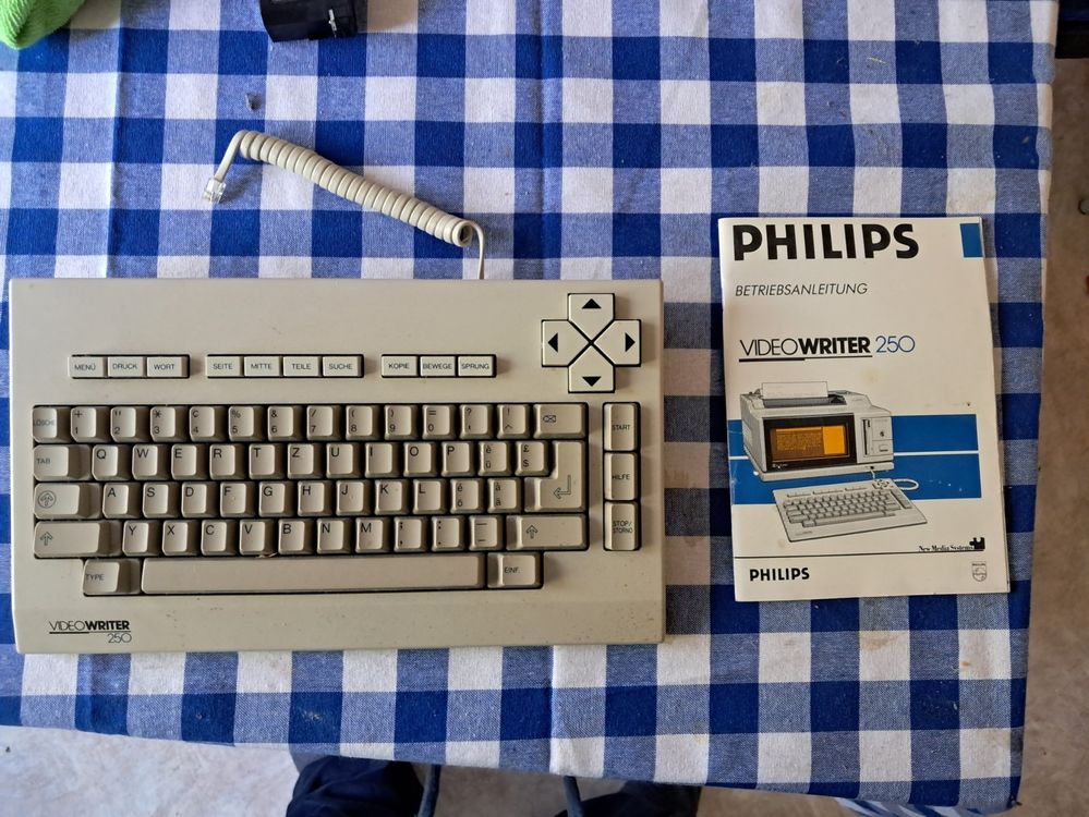 Philips VideoWriter 250 Tastatur + Anleitung - ungestet (Defekt) in ...