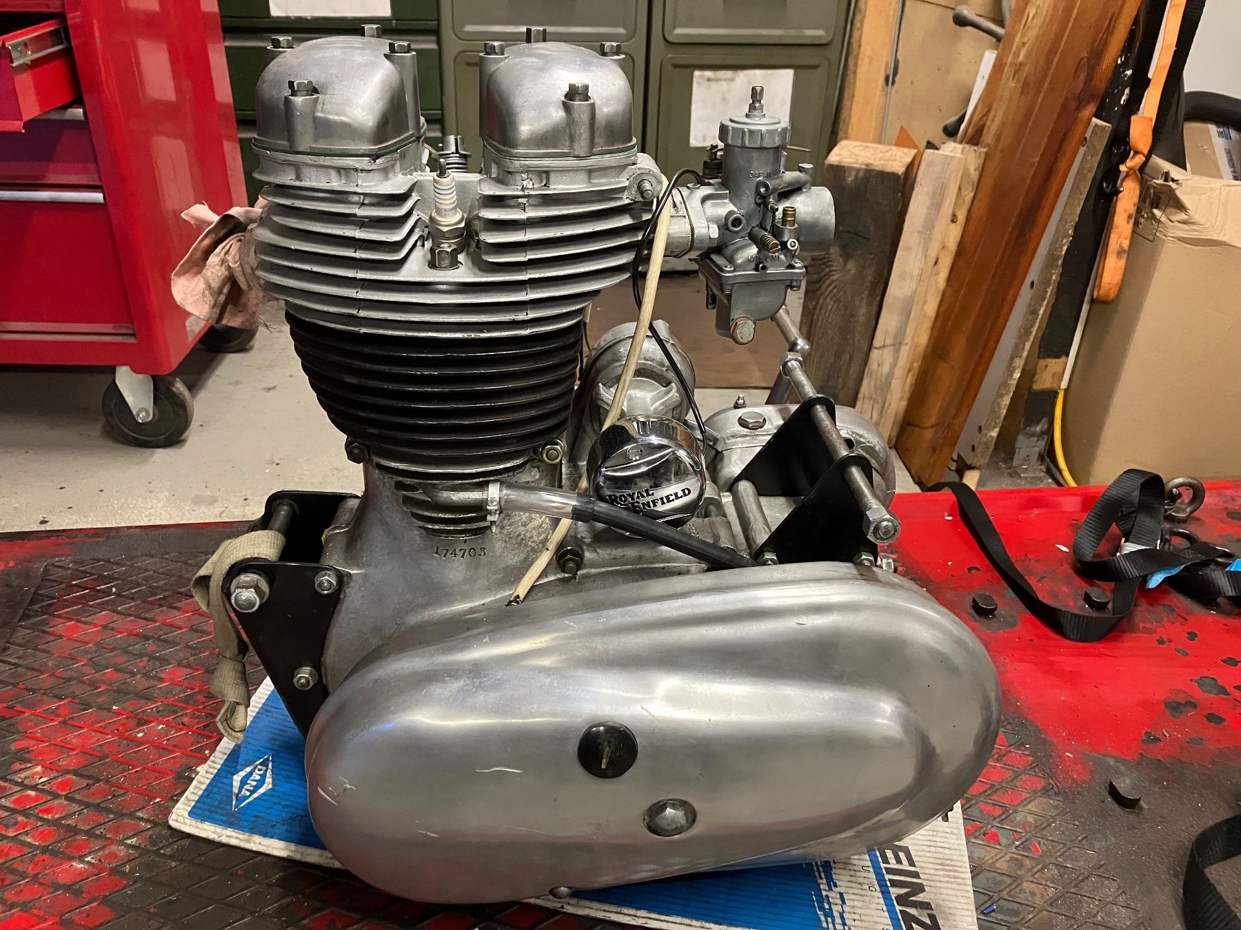 Royal Enfield Motoren: Royal Enfield Bullet 350 Motor – Gebraucht aus Gommiswald von rockyturn