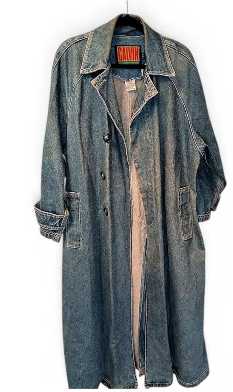 Calvin Klein Manteaux: Calvin Klein unisex trench coat – D'occasion à Villars-sur-Ollon par VicJ