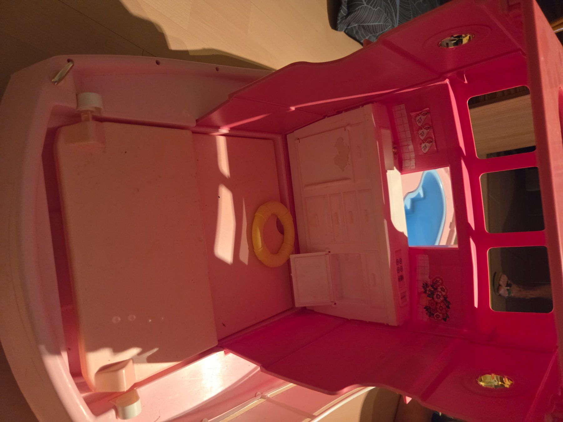 Giocattoli: Maison de poupée Barbie rose avec piscine – Usato da Blonay venduto da Vivikate 1