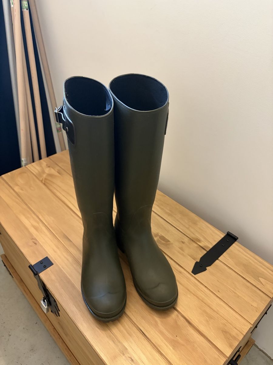 Saint Laurent Scarpe da donna: Saint Laurent Olive Green Rain boots , size 39 – Usato da Zürich venduto da Sonikasantos 1