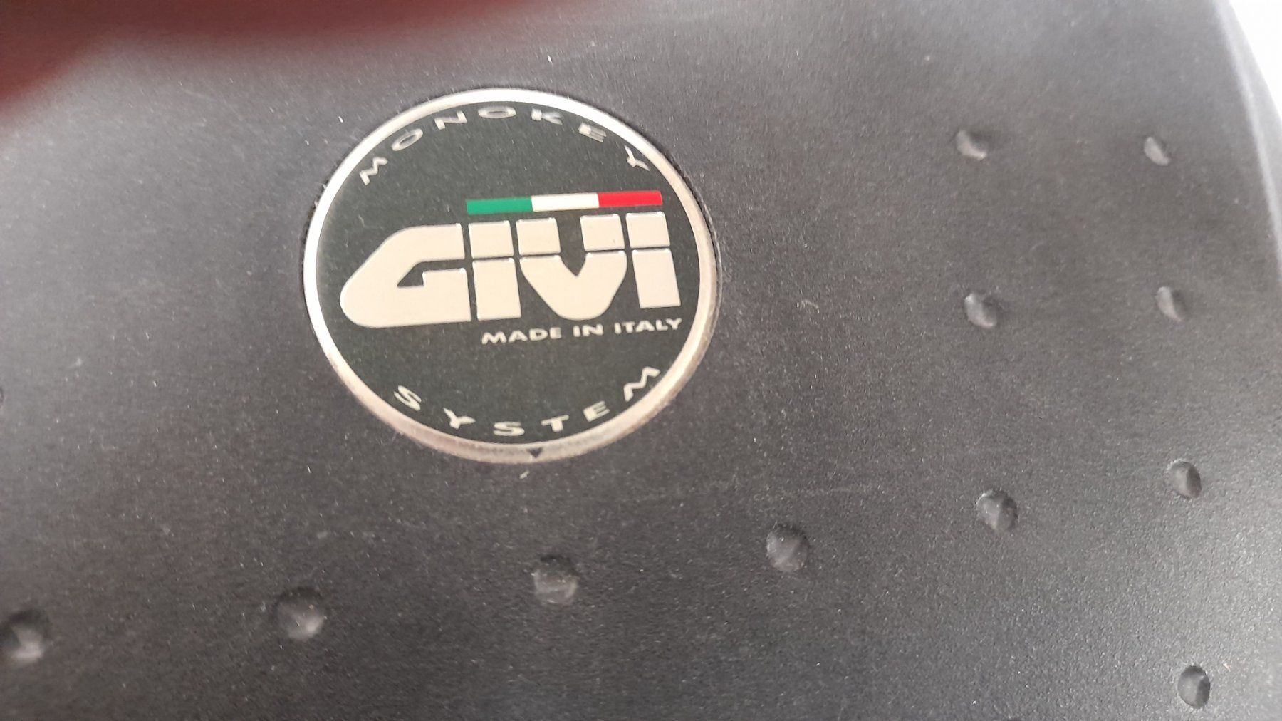 Reisekoffer: Motorrad/Roller Koffer/Box von Givi – Gebraucht aus Neuenhof von  3