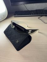 CHANEL Shield Sonnenbrille – Original – Schwarz & Weiss