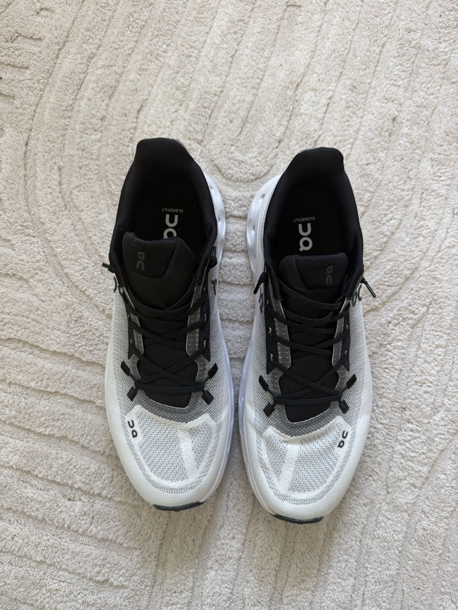 On Chaussures hommes: On cloud  – Neuf (Voir description) à Muraz (Collombey) par mon_kfs5 2