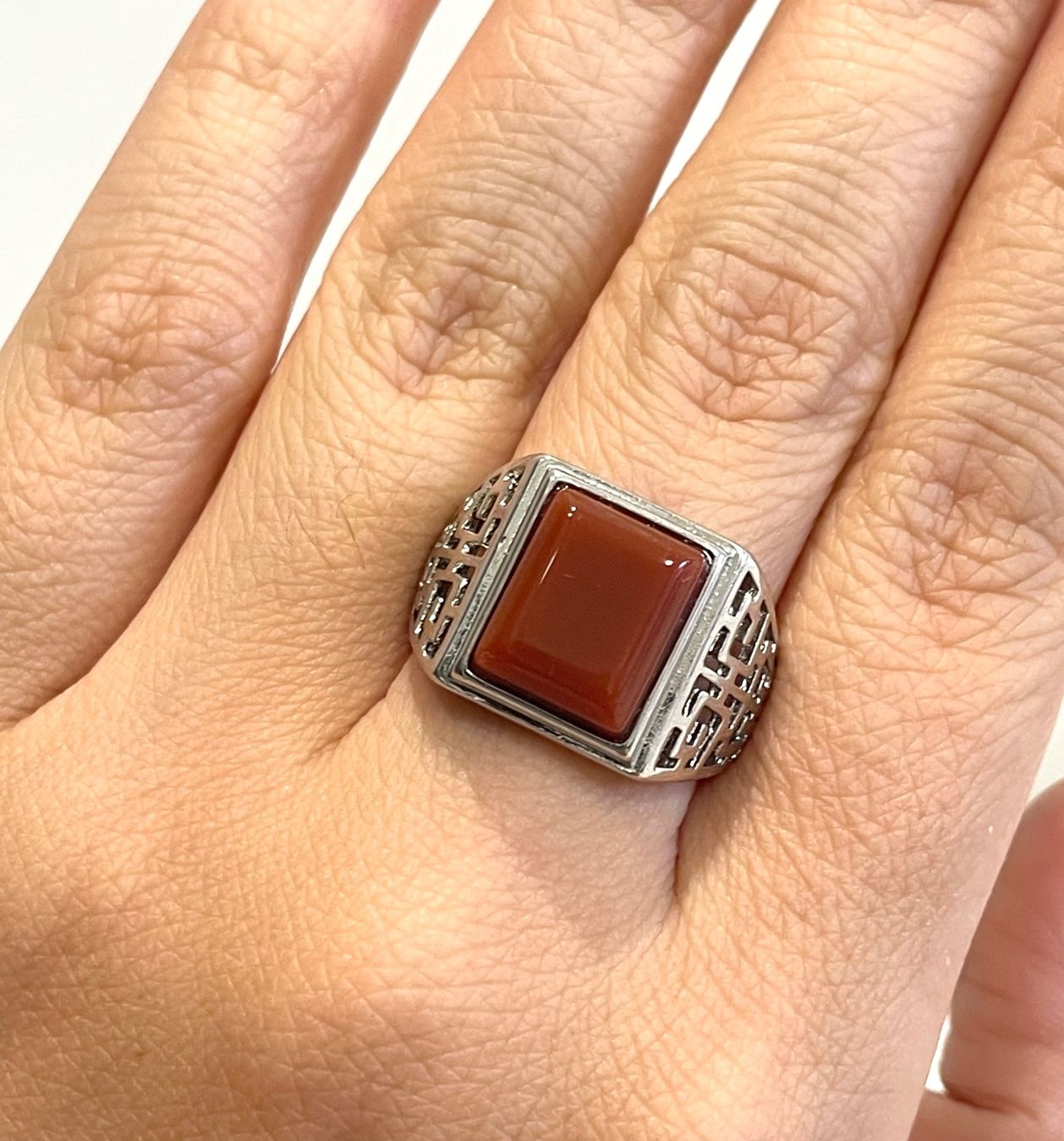 Bagues: Vintage-Ring mit rotem Achat – Neuf avec emballage d'origine à Schiers par sisikristall