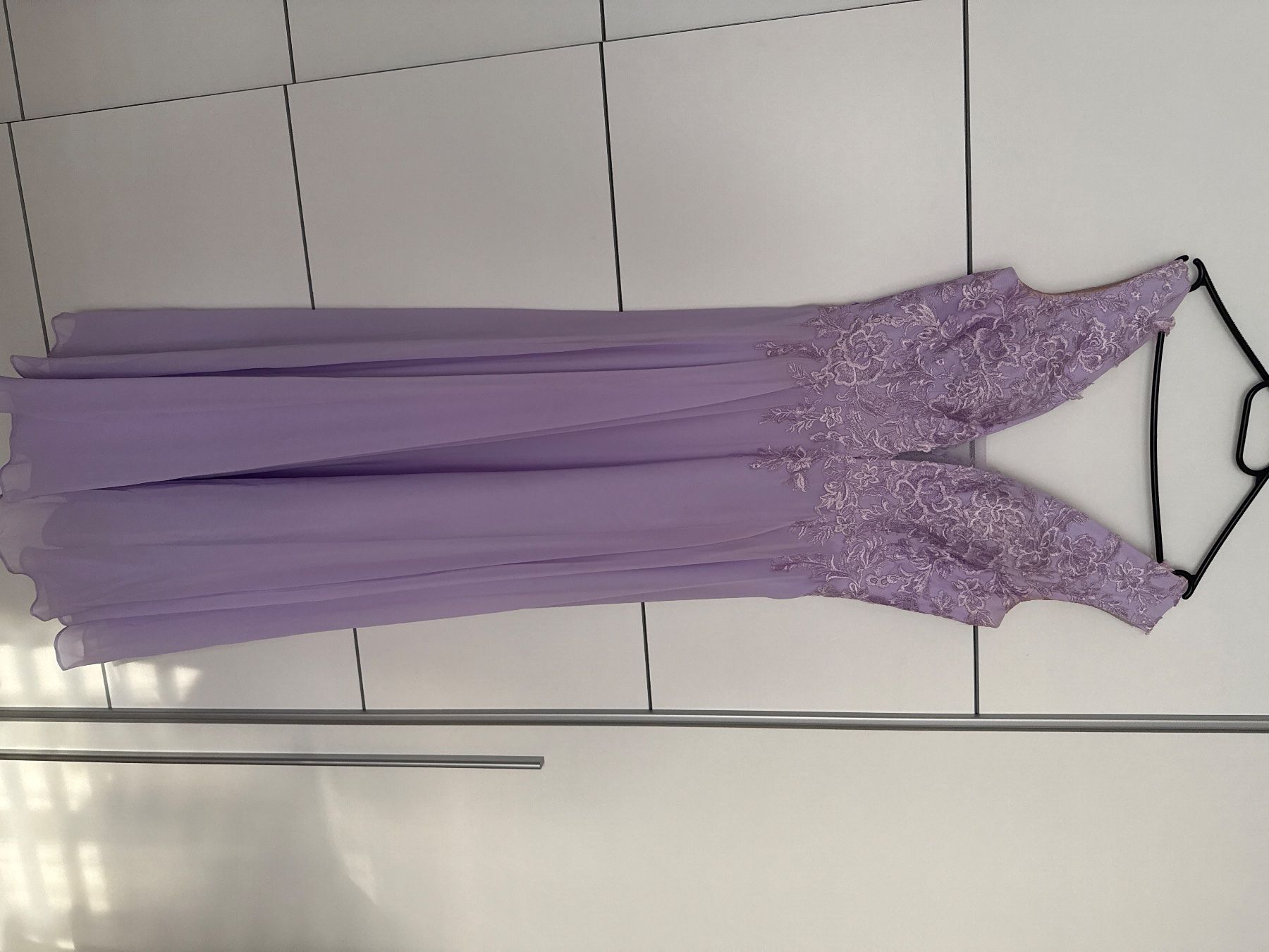 Vestiti: Festliches Abendkleid – Usato da Wernetshausen venduto da jah_vc5b