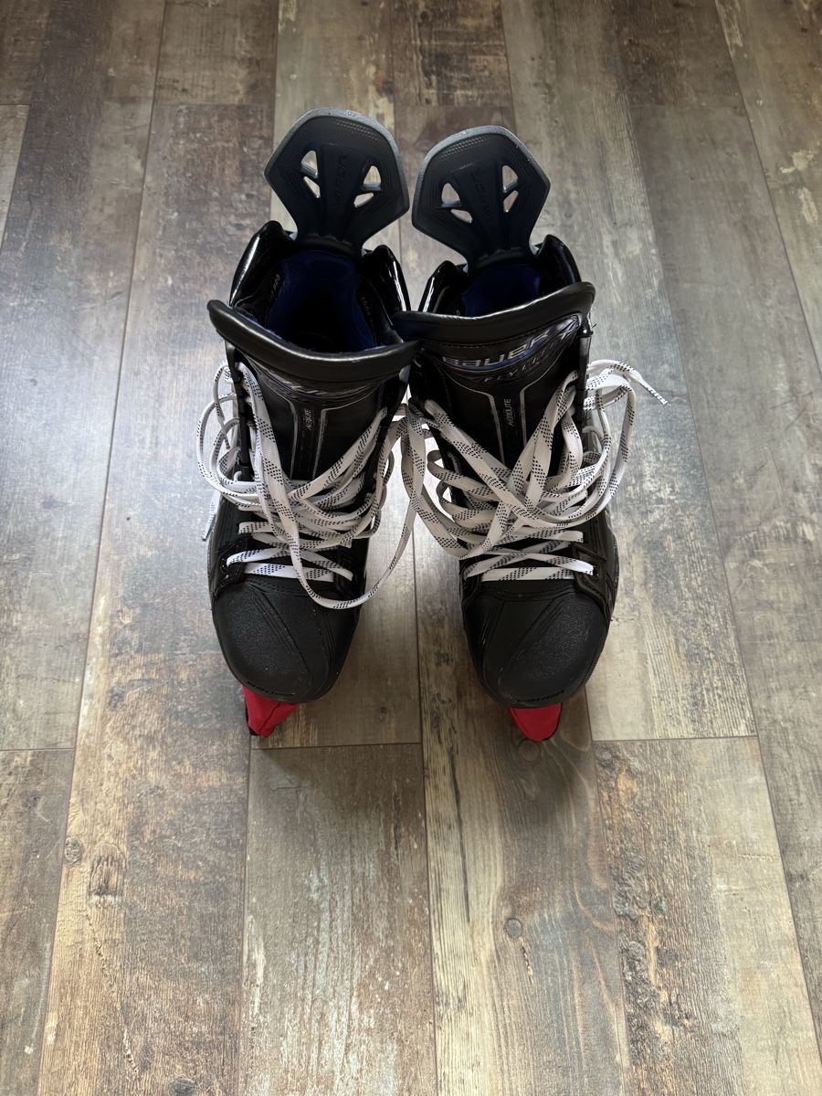 Bauer Pattini da ghiaccio: Bauer Vapor Schlittschuhe – Nuovo (secondo la descrizione) da Bäretswil venduto da Matrix16
