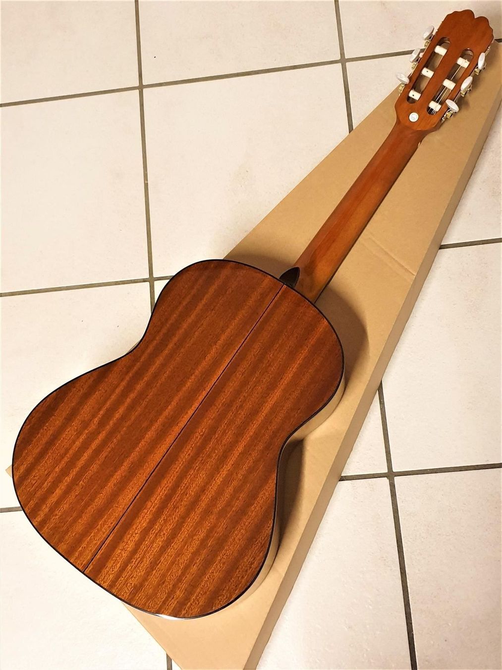 Musikinstrumente: spanische 3/4--tel Kindergitarre ADMIRA – Neu (gemäss Beschreibung) aus Wöschnau von Musikhaus-Luethy5012 2
