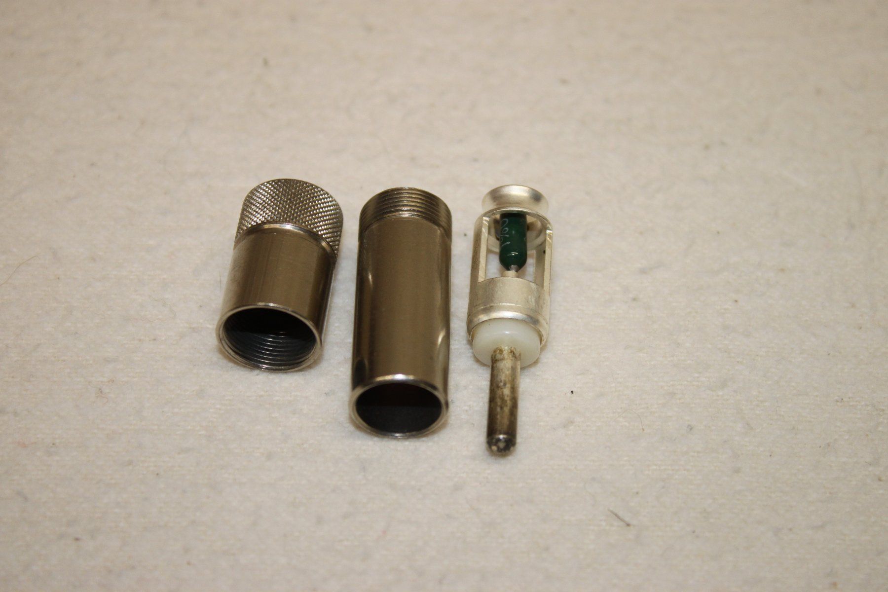Componenti elettronici: Antike Elektro Geräte Stecker – Usato da Thun venduto da Fbchm 1