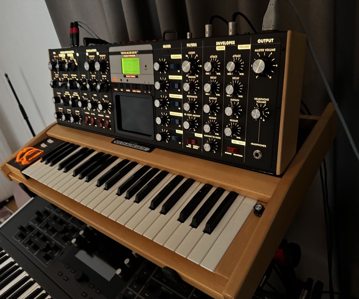 Moog Strumenti musicali: Moog Voyager - Solar Maple - Select Series - Synthesizer – Usato da Zürich venduto da 1cut2 2