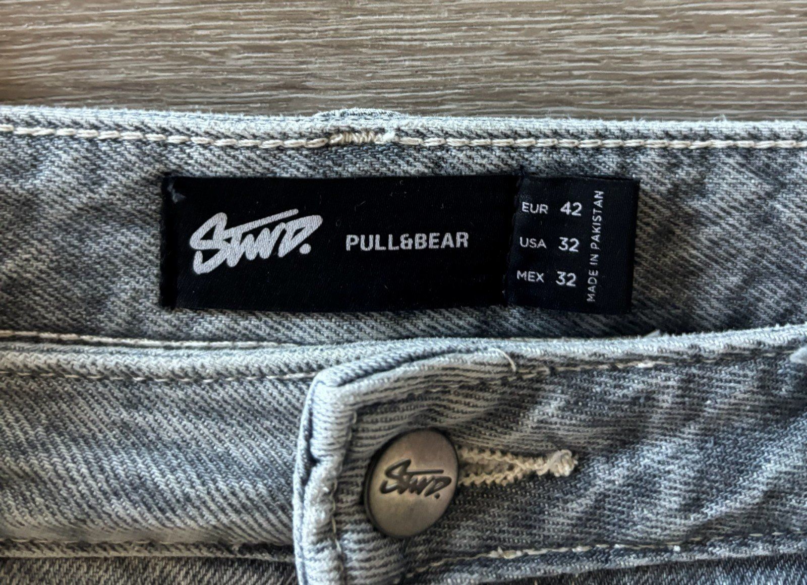 Pull&Bear Jeans: Pull & Bear Jeans grau – Grösse 42 – Gebraucht aus Schnottwil von lo2426 1