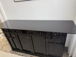 Schwarze Glanz Kommode