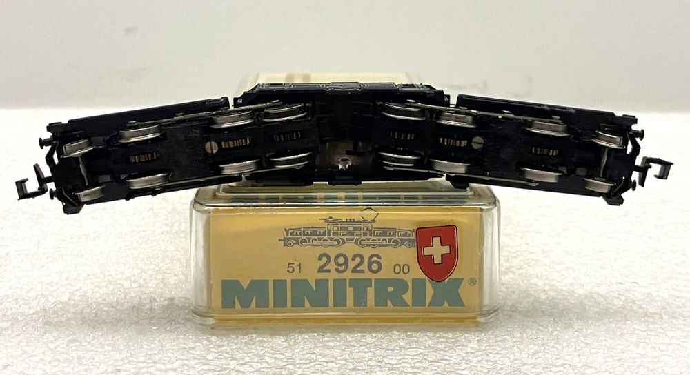 Trix Modelleisenbahnen: minitrix 2926 N= Krokodil SBB 13305 Königin der Alpen - grün – Gebraucht aus Thun von retoolinoo 6