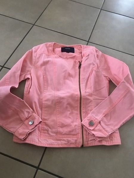 Giacche & Cappotti: Mädchen Jacke rosa Kiabi 146/152 – Usato da Bergdietikon venduto da antovale