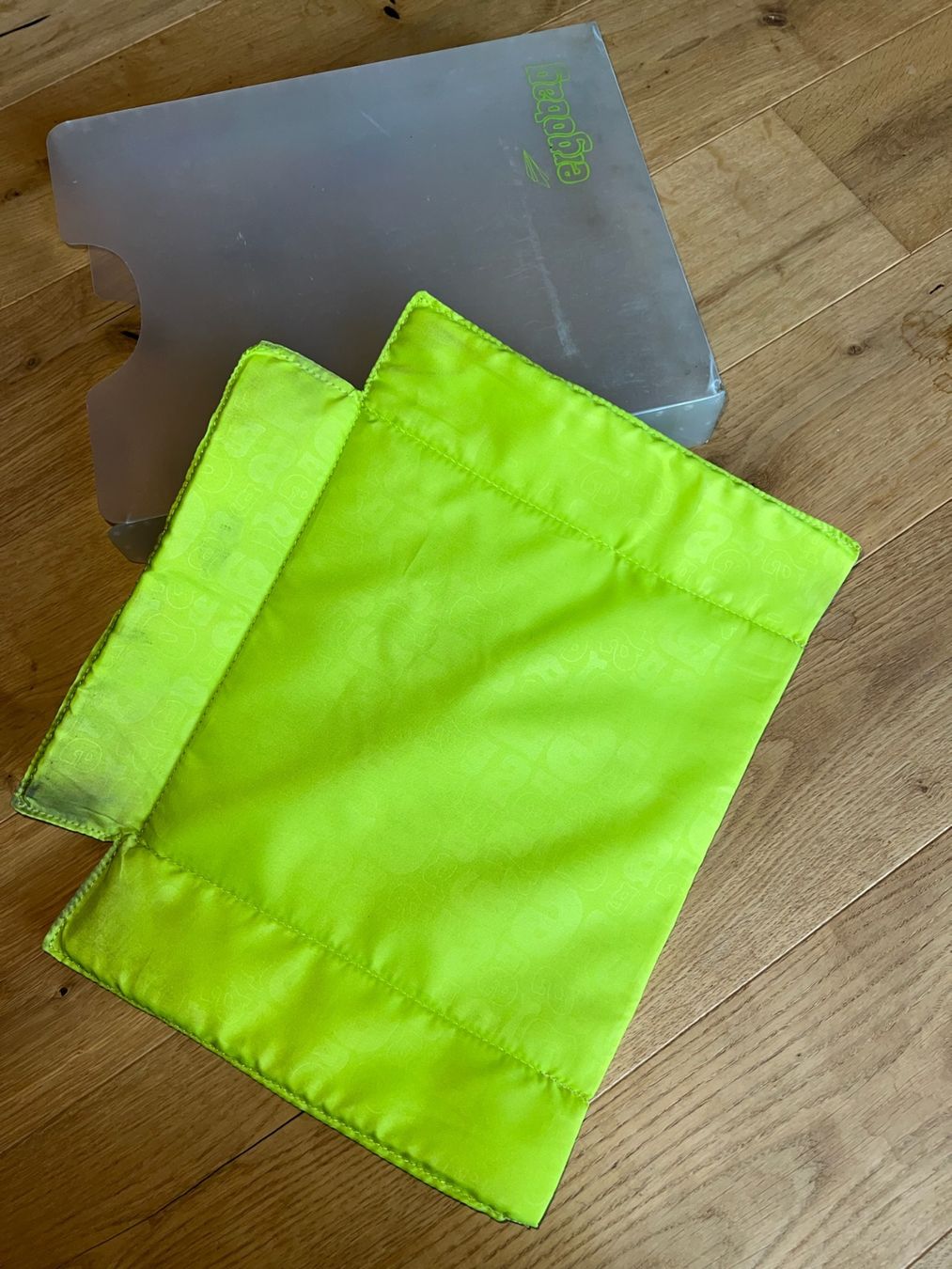 Ergobag Kindertaschen: Ergobag Set – Gebraucht aus Hauptwil von Johne0 9