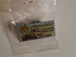 Pin Ford Mondeo Voiture de l'annee 1994 Neu