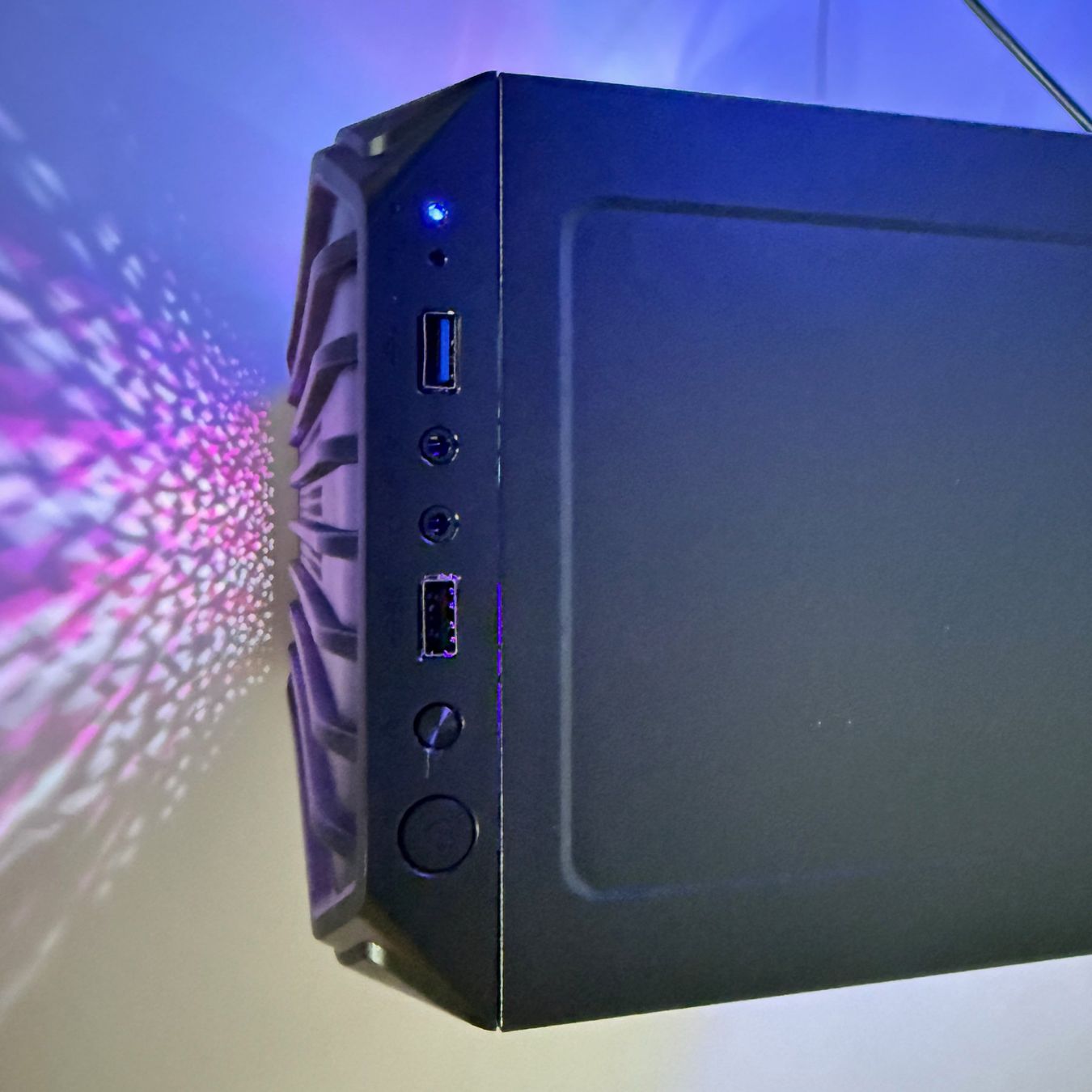 Intel PCs: Specia Gaming PC 10 Core Intel E5 3,4Ghz 32GB 1TB RX580 Neu – Neuf avec emballage d'origine à Herisau par NovaBit24 7