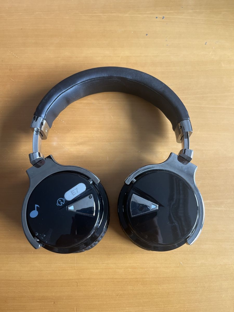 Cuffie: E7 Bluetooth Over-Ear Kopfhörer Wireless Schwarz – Usato da Winterthur venduto da ane_9yc8
