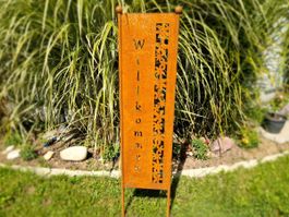 Stele “Willkommen” mit Blüten Edelrost 117cm