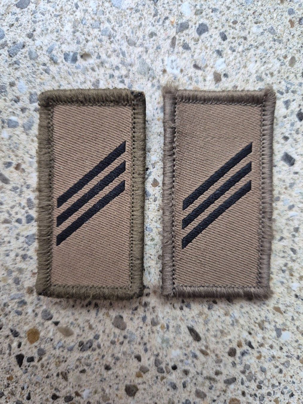 Schweizer Armee Placchette & Badge: *** Abzeichen Set Obergefreiter  mit klett *** – Usato da Riedholz venduto da fr_sIruP