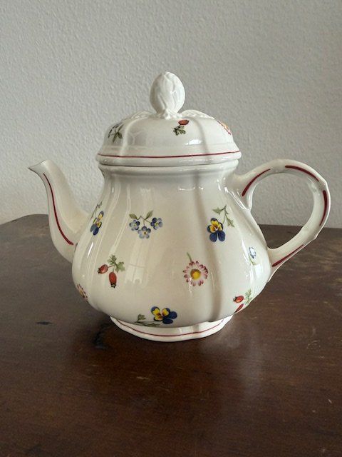 Villeroy & Boch Teekannen: Petite Fleur Teekanne - Villeroy & Boch – Gebraucht aus Luzern von lrobert