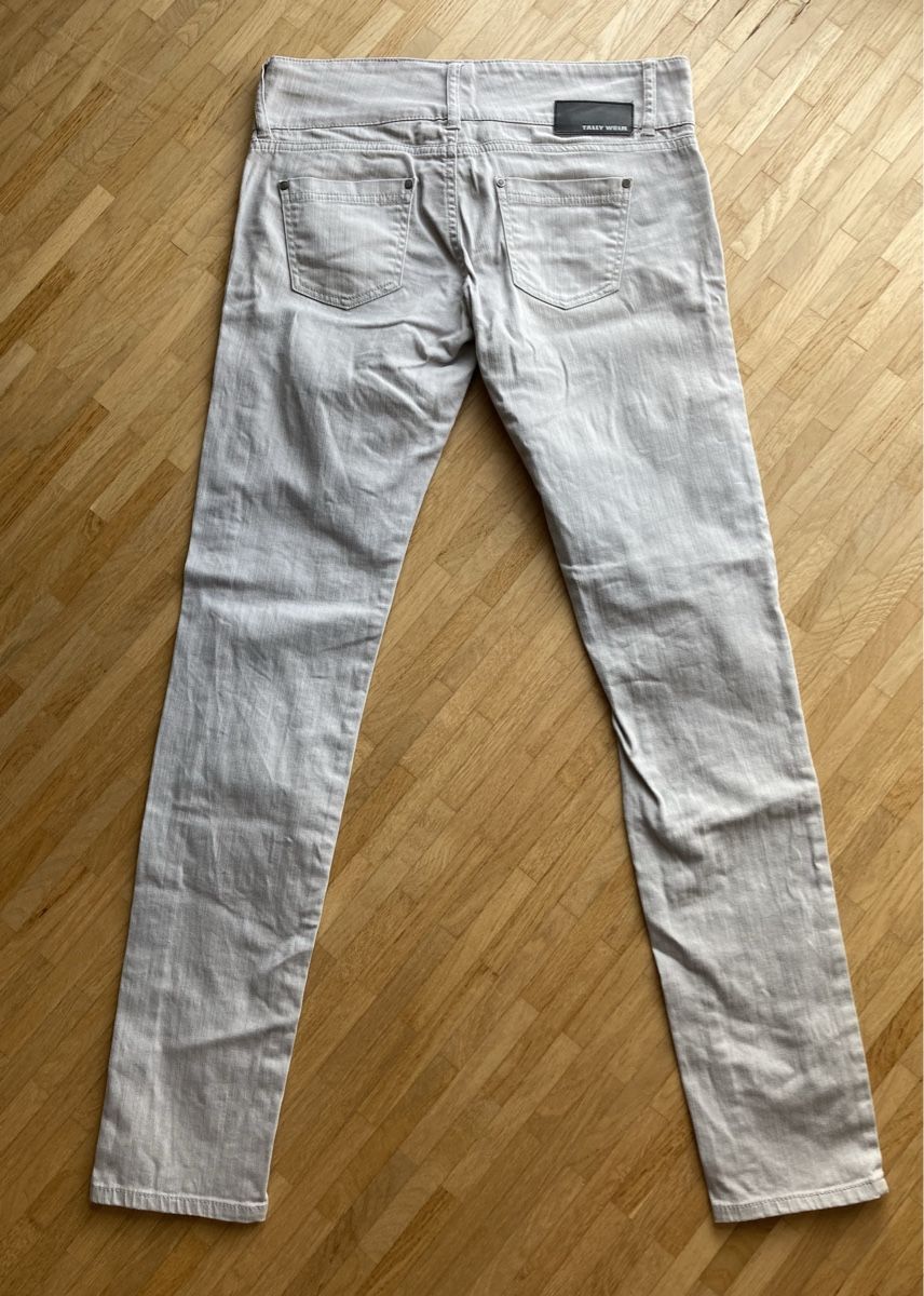 Tally Weijl Jeans: Tally Weijl Jeans, hellgrau, Gr. M – Usato da Schlieren venduto da cotopaxi06 1