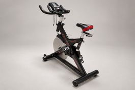 Sportstech SX400 Indoor-Bike mit Bluetooth – kaum benutzt