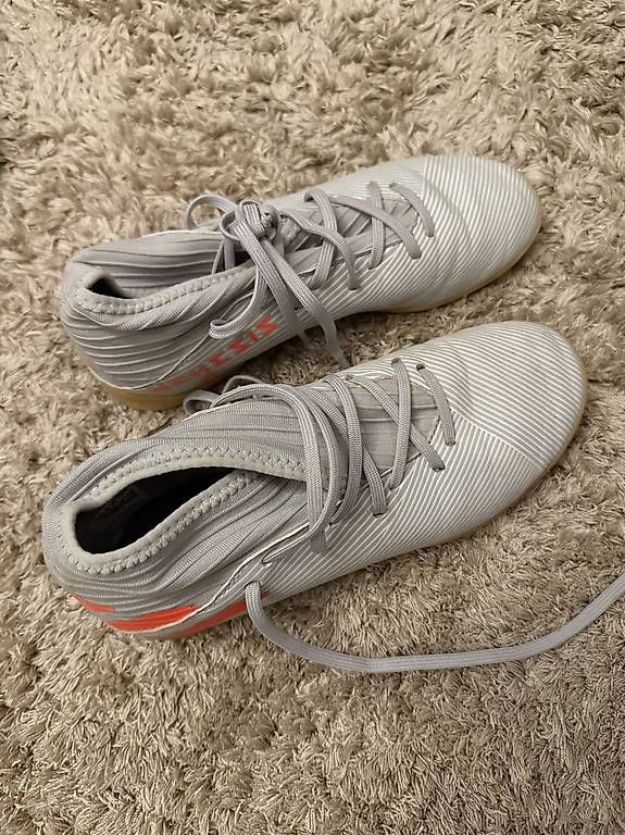 Scarpe per ragazzi: Fussball-hallenschuhe – Usato da Wetzikon ZH venduto da veysel71 1