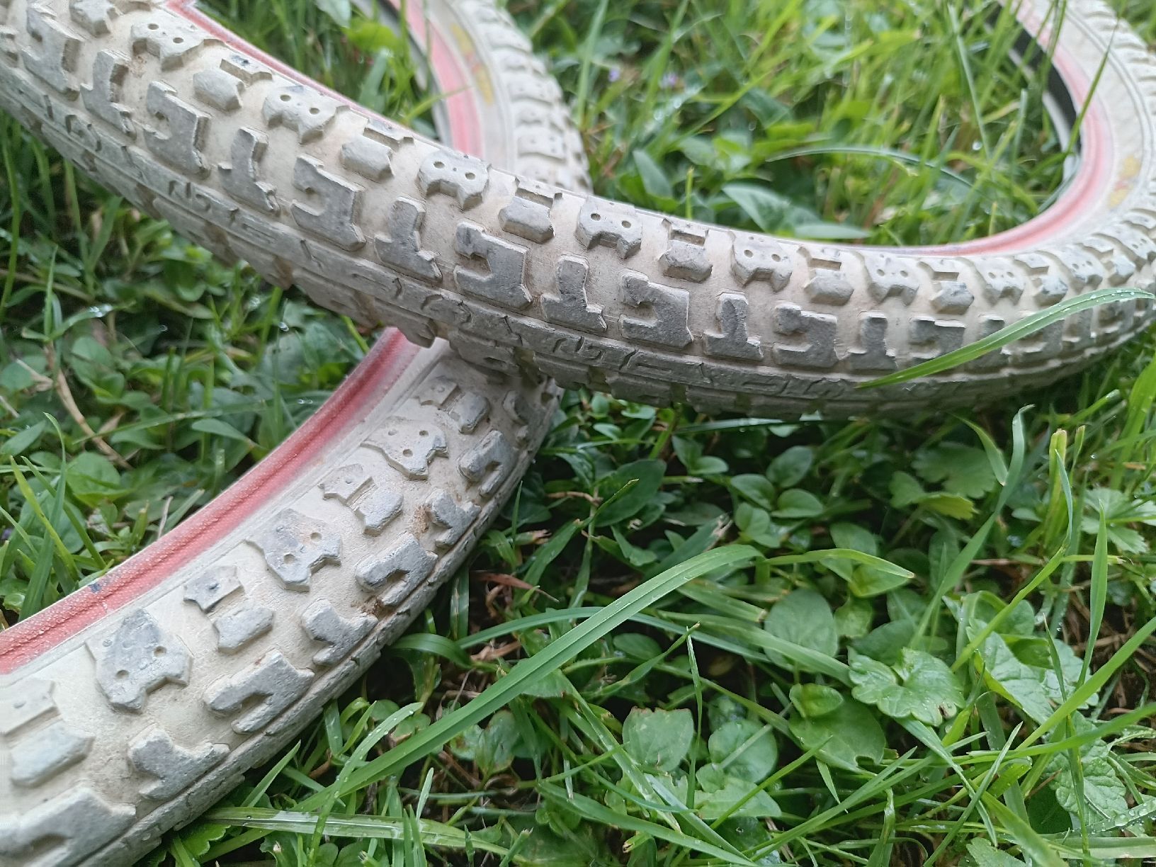 GT Ersatzteile: GT BMX freestyle old school tires – Gebraucht aus Wädenswil von Mistamovie72 1