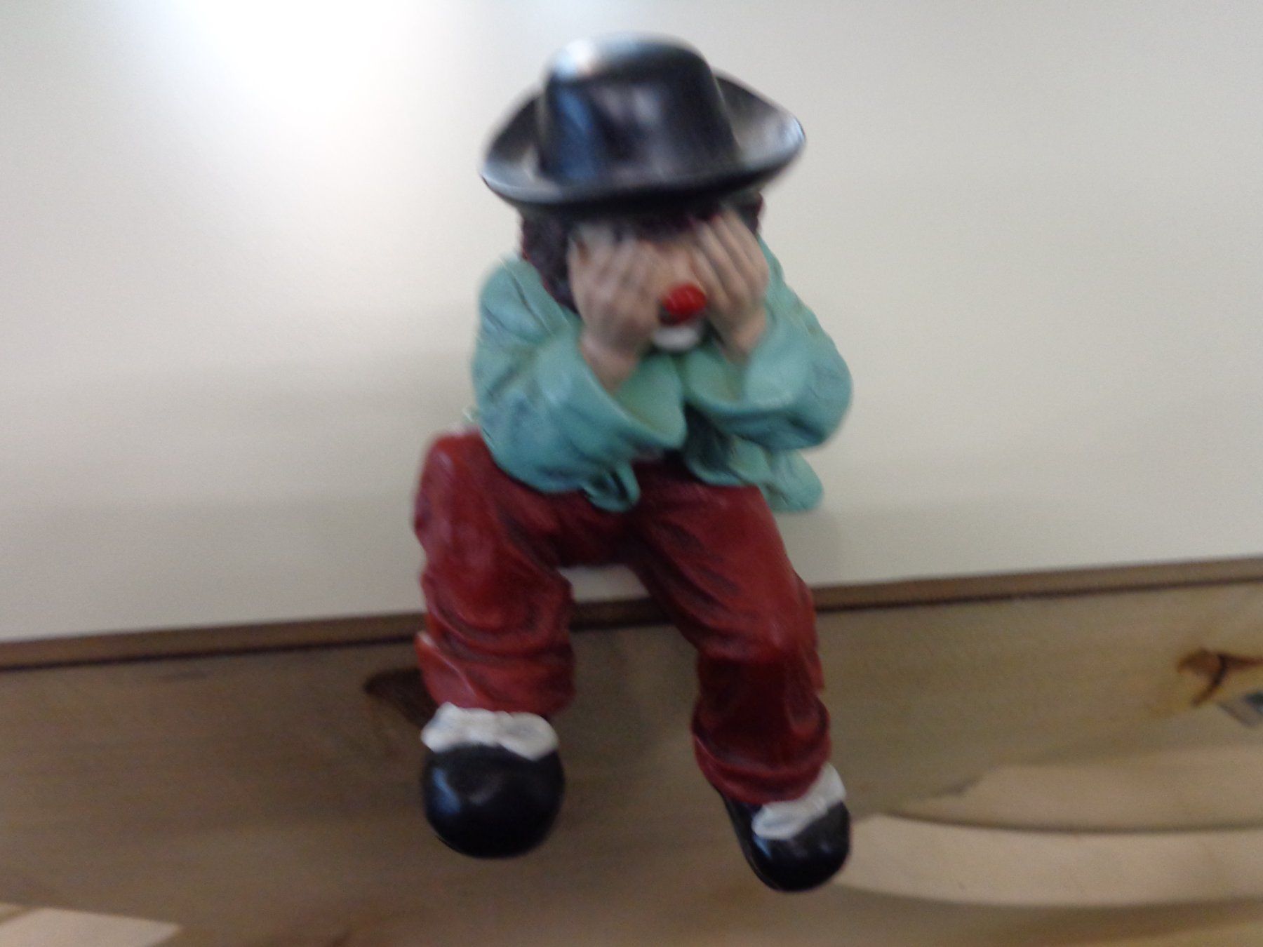 Statuette: Gilde Clown sitzend sehe Nix Hemd mintgrün – Nuovo (secondo la descrizione) da Liestal venduto da Gecko16 5