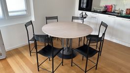 Table ronde extensible en bois massif  Ligne Roset