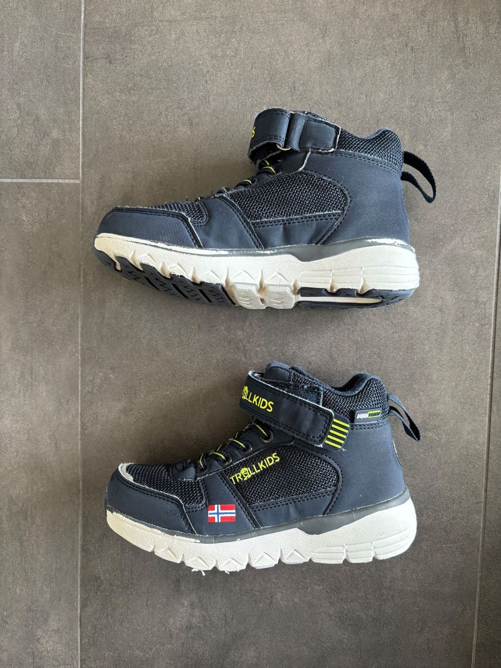 Scarpe per ragazzi: TrollKids Stavanger - mittellanger Winterschnitt – Usato da Oberägeri venduto da MariaLehman 2