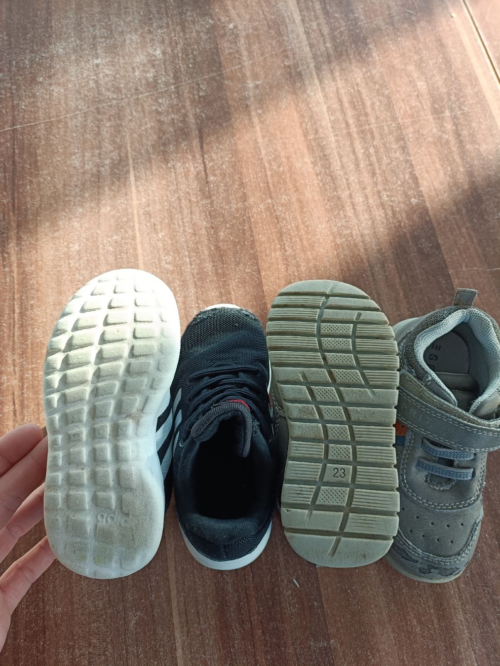 Adidas Scarpe per ragazzi: Schuhset Gr. 23 Adidas+Esprit – Usato da Biberist venduto da Stylux01 1